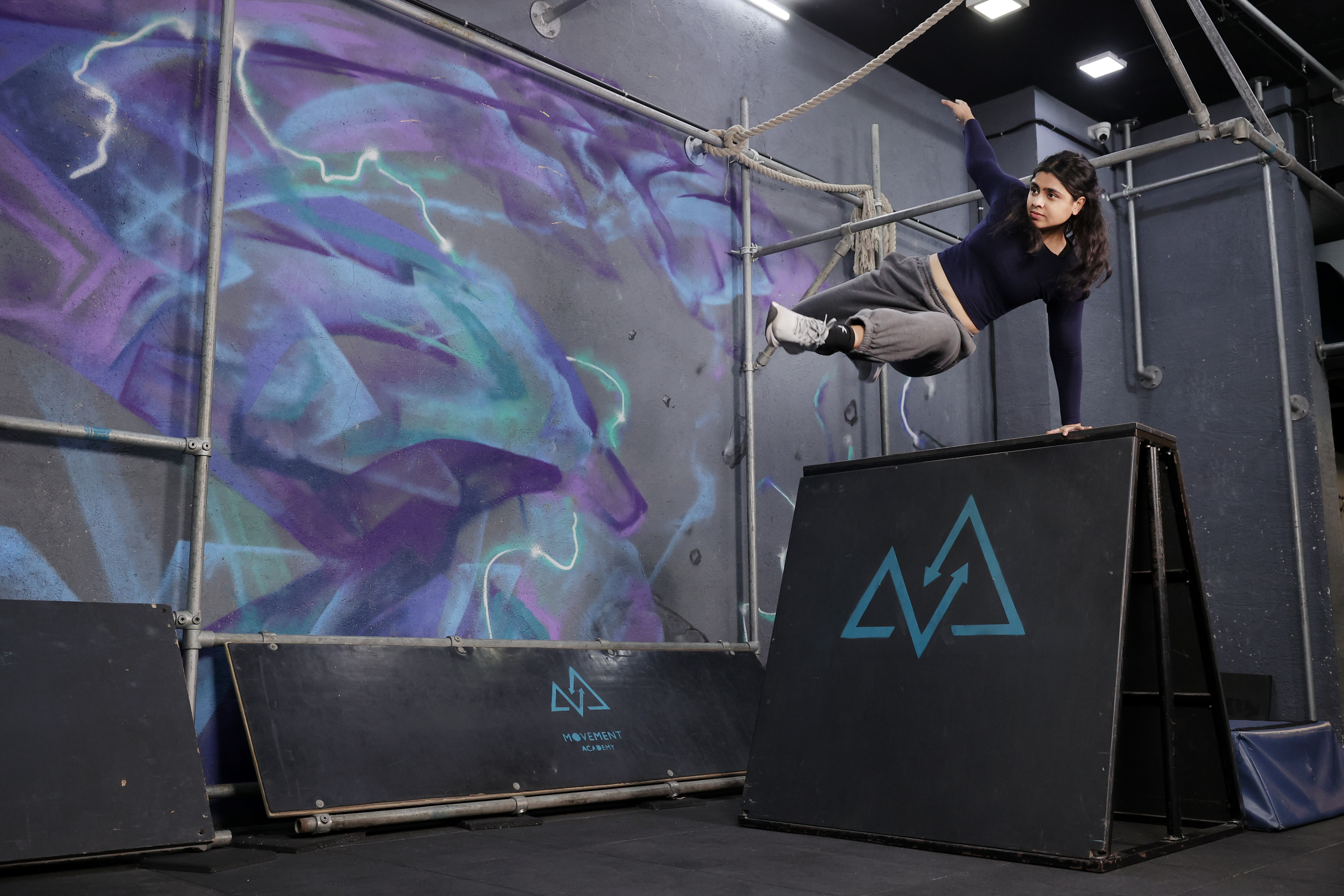 APL Apollo RoofTuff Parkour campaign featuring Akshay Kumar